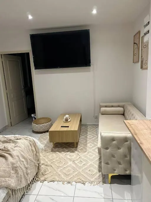 Savannah Spa Apartment Le Pontet   Le Pontet (Vaucluse)